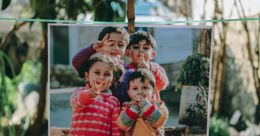 איך בוחרים צלם לצילומי ילדים